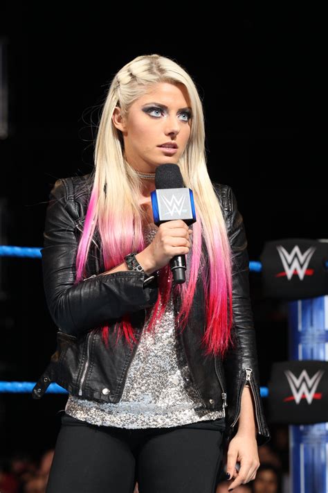 WWE star Alexa Bliss comments on her nude photos that have。